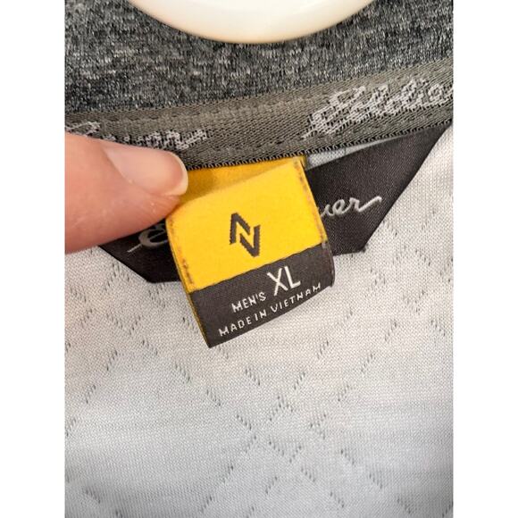 Eddie Bauer Men's Quilted Polyester Two Tone 1/4 Zip Sweater Black/Gray Size XL - Picture 3 of 10